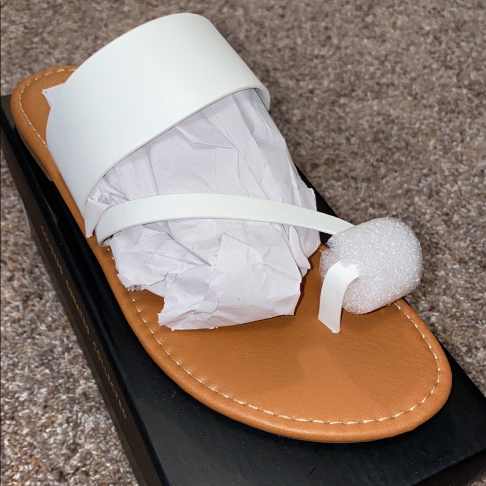 Strap sandal